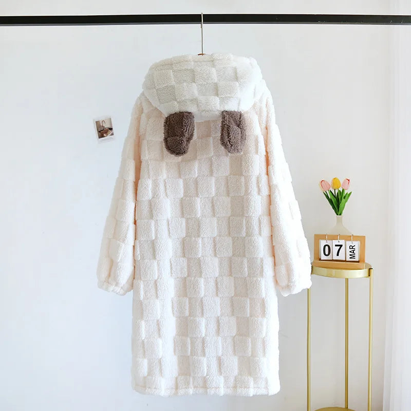 Elegant Winter Flannel Robe – Comfortable